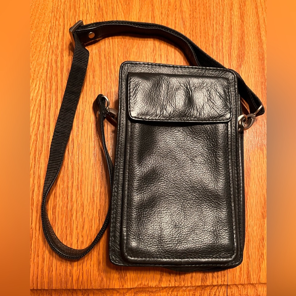 Wilson leather organizer crossbody